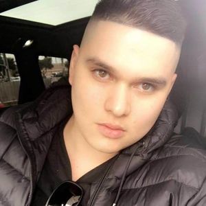 Meet your Posher, Gregory